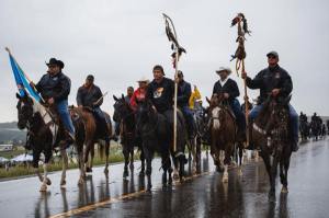 web_th_nodapl-riders_rain-9534-thosh_collins